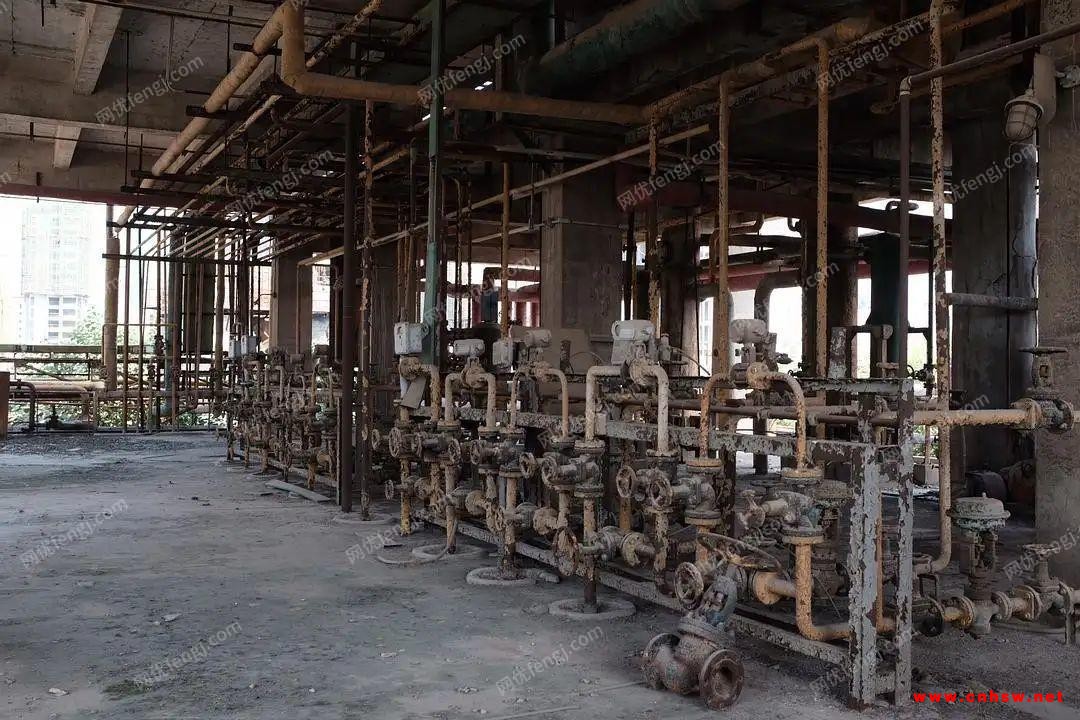 专业回收拆除各类倒闭化工厂