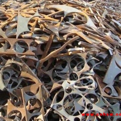 安徽安庆地区大量回收工地废钢铁