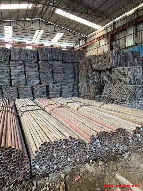 大量回收1—-6米钢管70-80包边铁网 工字钢 套扣 盘扣