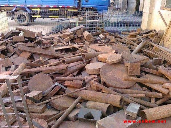 浙江宁波大量回收工地废料图1