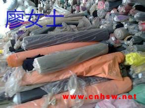 广州市回收积压库存五金 拉链 线 皮革 布料  超纤 手袋图1