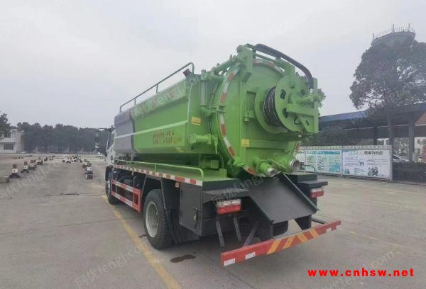 山东济宁出售12.5方清洗吸污车一台，新车已上牌图1